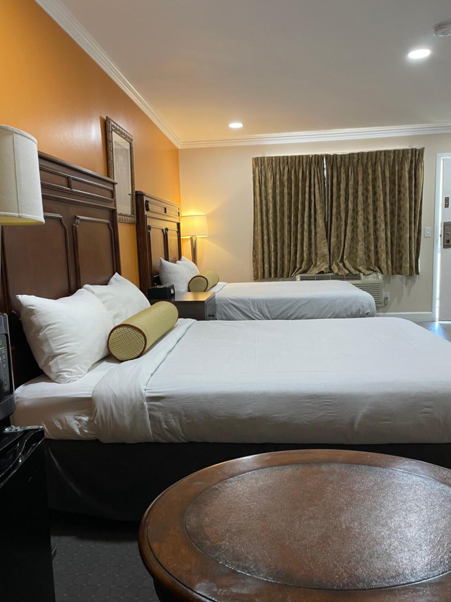 Howard Johnson By Wyndham Ridgecrest, Ca Buitenkant foto