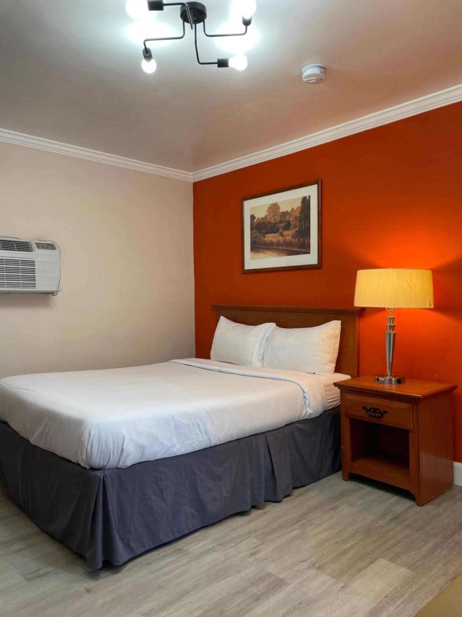 Howard Johnson By Wyndham Ridgecrest, Ca Buitenkant foto