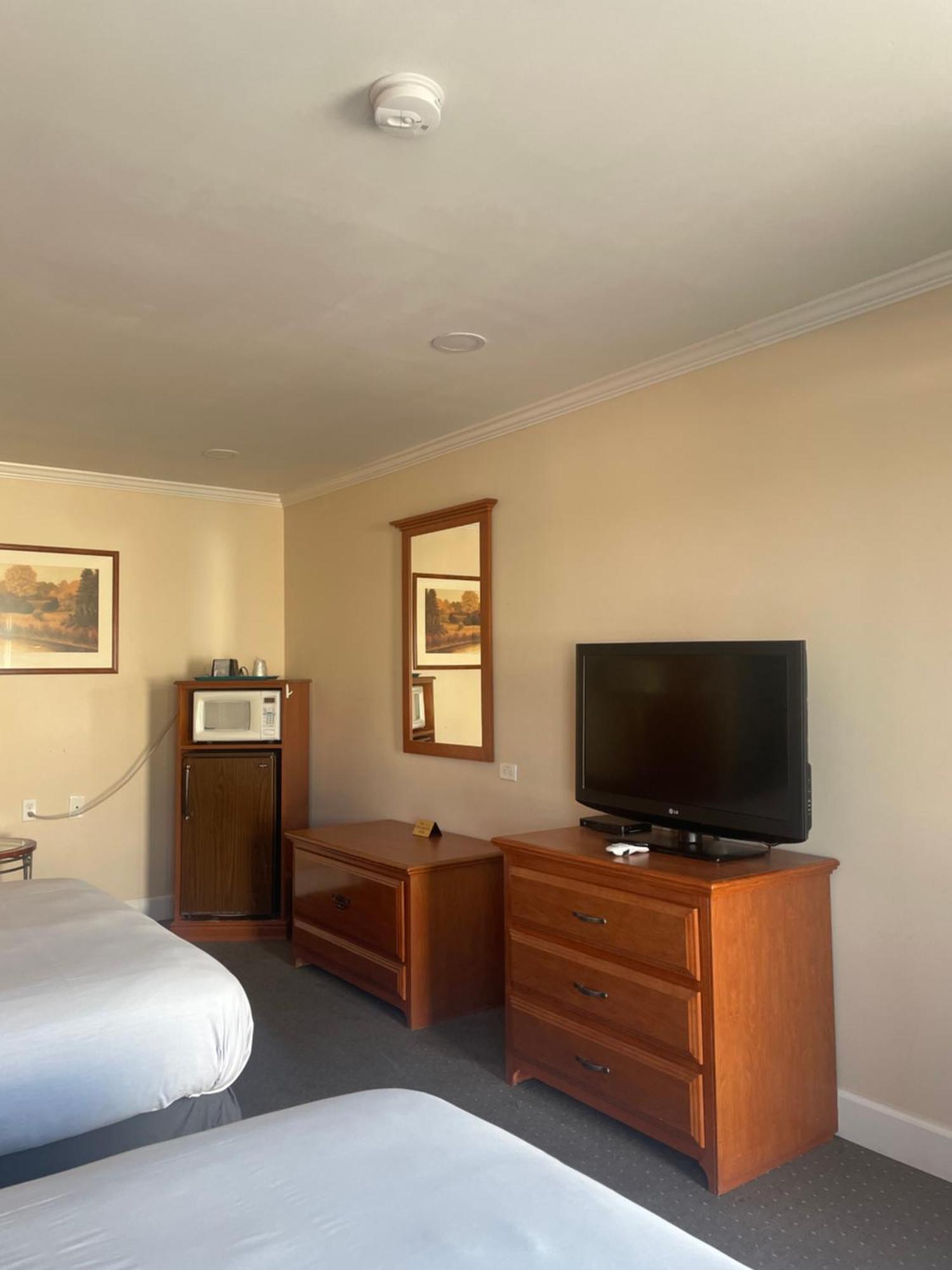 Howard Johnson By Wyndham Ridgecrest, Ca Buitenkant foto