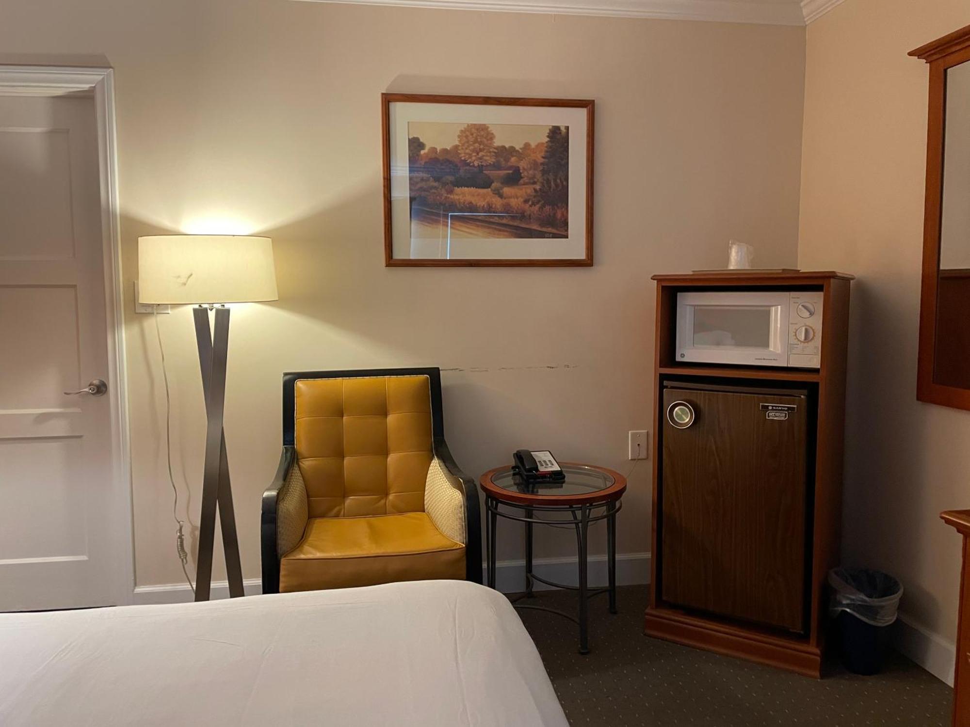 Howard Johnson By Wyndham Ridgecrest, Ca Buitenkant foto